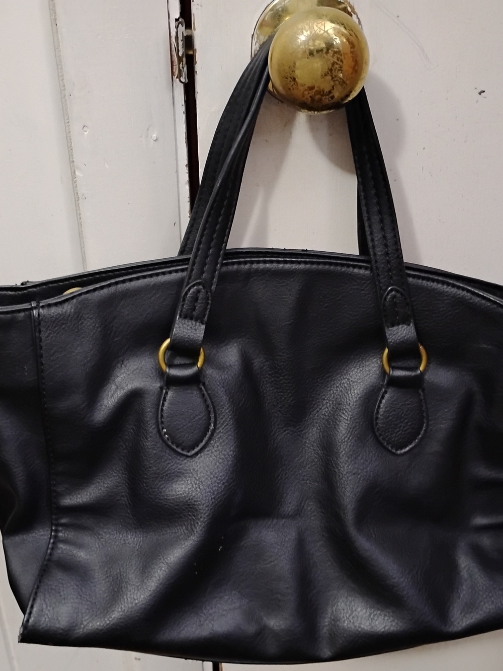 Universal Thread Brand Classic Black Women's Leather Tote